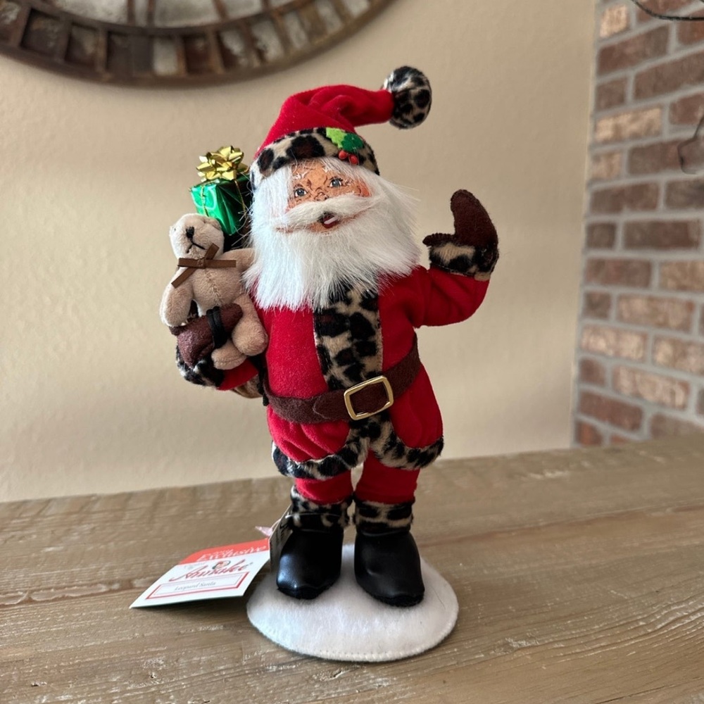 2013 Exclusive Annalee Leopard Santa 9”